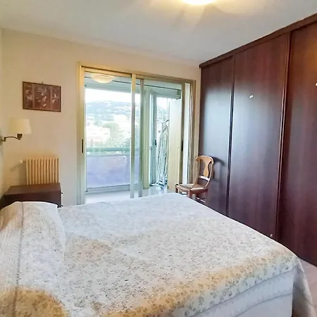 Διαμέρισμα Le Republique 2 *